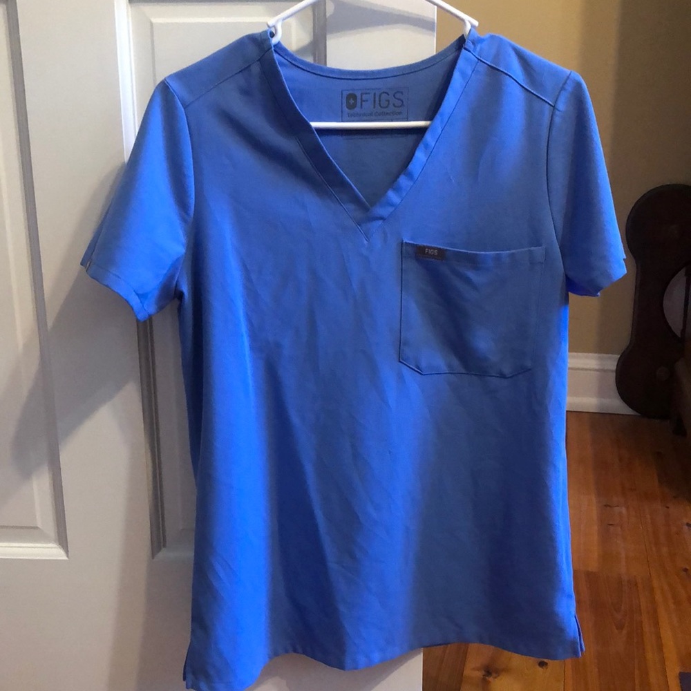 Figs ceil blue one pocket scrub top size XS